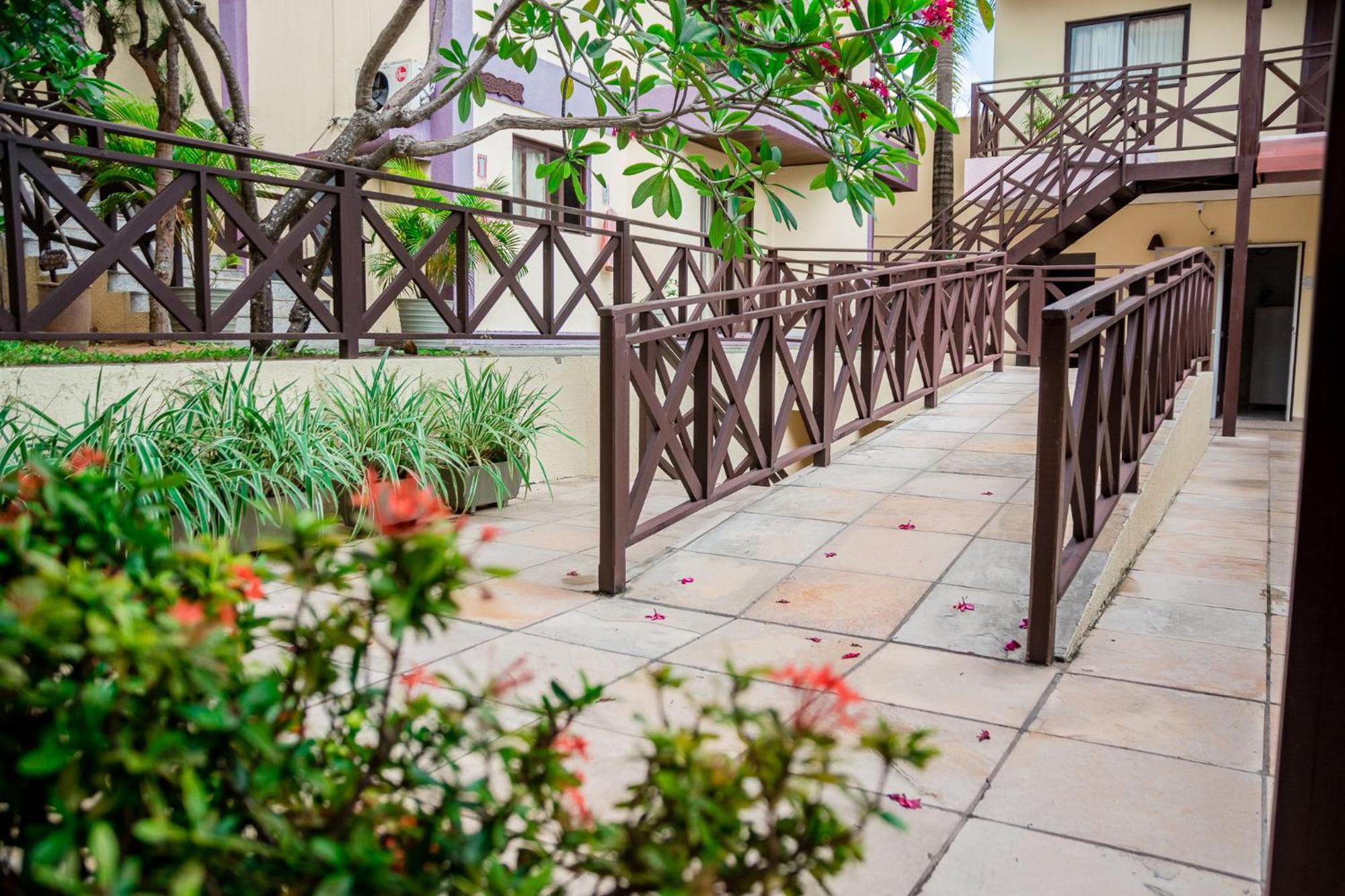 Apart Hotel Serantes Натал Екстер'єр фото